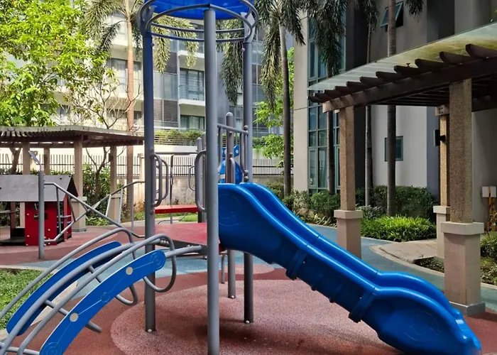 Resort Near Newport Pasay *